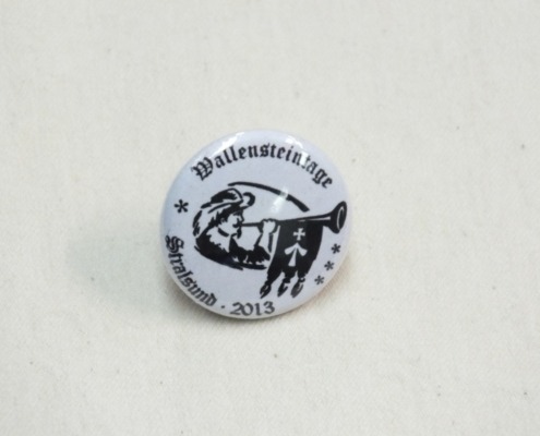Button mit der Aufstrift Wallensteintage Stralsund 2013 und Logo