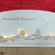 Schwibbogen der Stralsunder Skyline mit LED-Beleuchtung