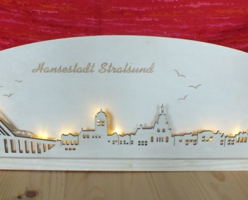 Schwibbogen der Stralsunder Skyline mit LED-Beleuchtung